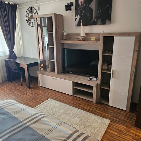Garsoniera Dary Bloc G2Str Mihai Bravu Turnu Măgurele Exteriér fotografie